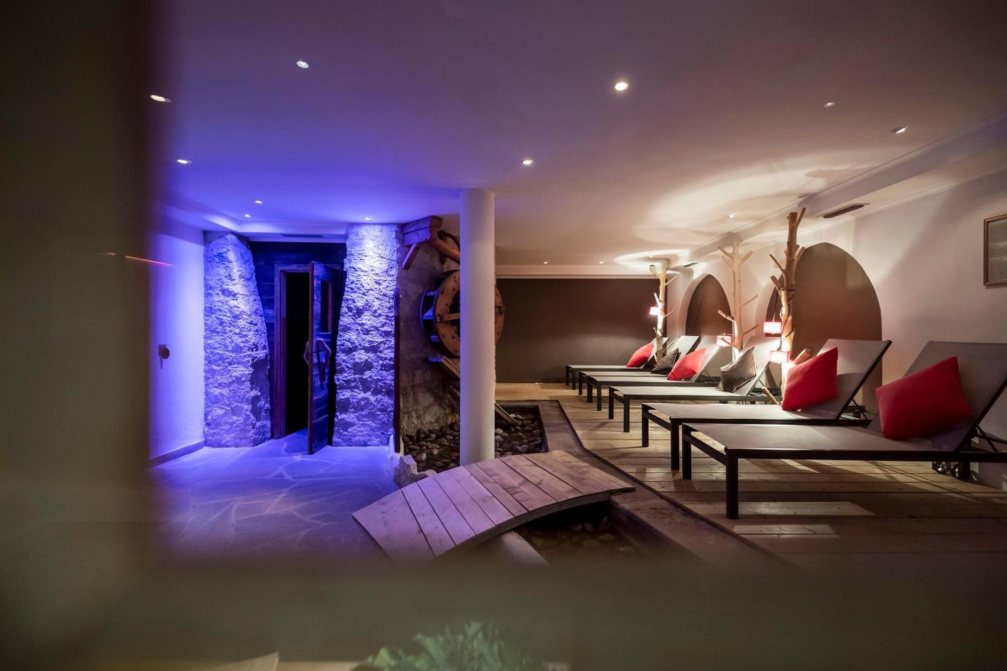 Hotel Acadia - Adults Mountain Home Selva di Val Gardena Exterior photo